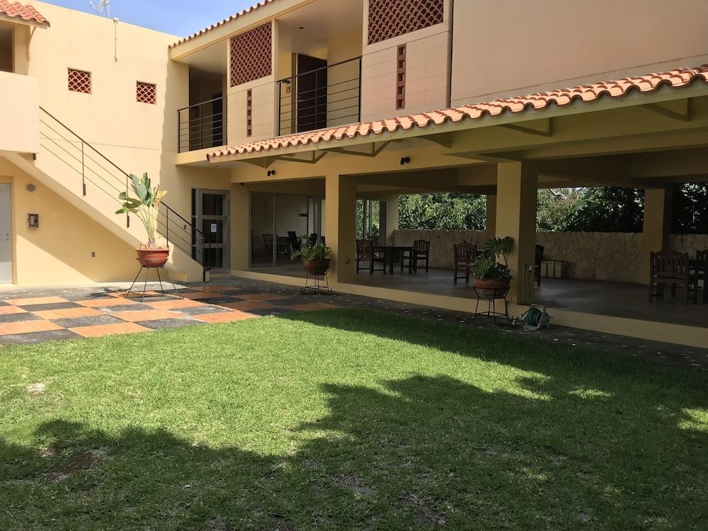 Pension Sunset Beach Nakijin Exterior foto